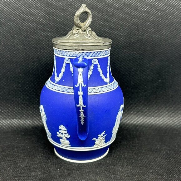 Antique Wedgwood Jasperware rope handled jug/pitcher c. Late 1800s- early 1900’s - Picture 9 of 15